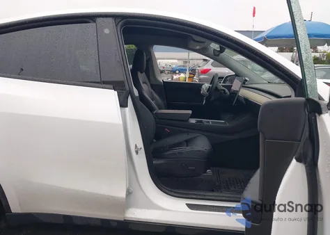 2022 Tesla Model Y Performance Dual Motor All-Wheel Drive from USA, damaged, VIN 7SAYGDEFXNF323678